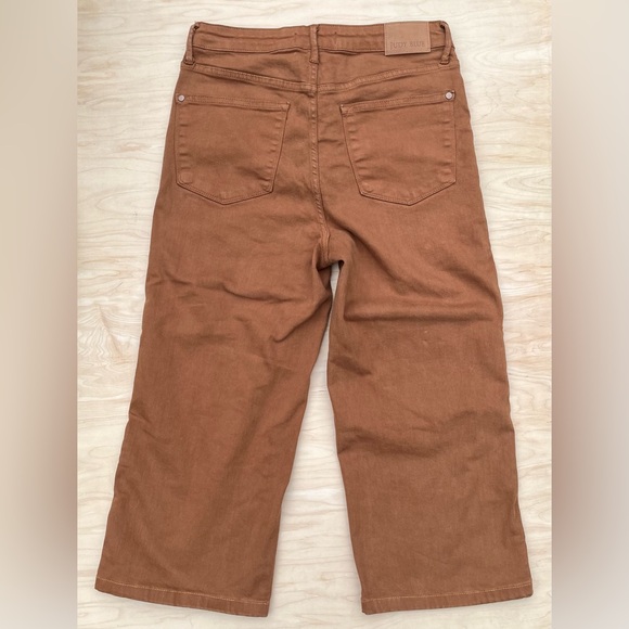 JUDY BLUE High Rise Control Top Wide Leg Crop Jeans Camel Brown Size 11/30 - Picture 3 of 15